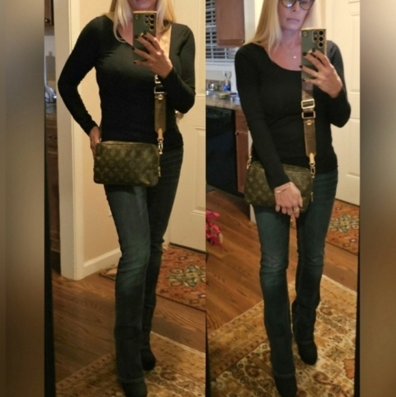 Authentic LOUIS VUITTON Trousse De Toilette 23 Crossbody Bag - Picture 10 of 12